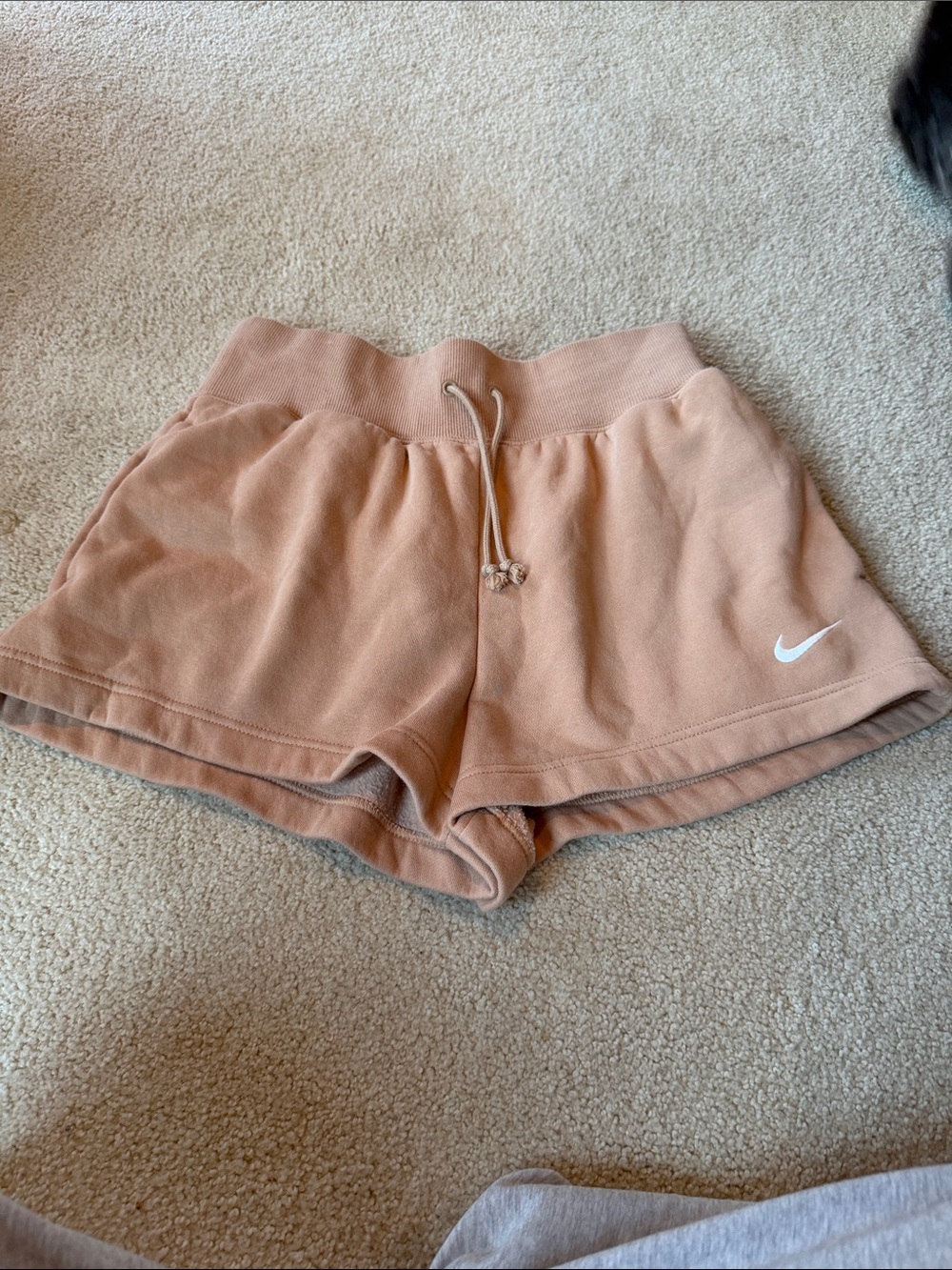 Nike Women’s Peach Drawstring Fleece Athletic Shorts
